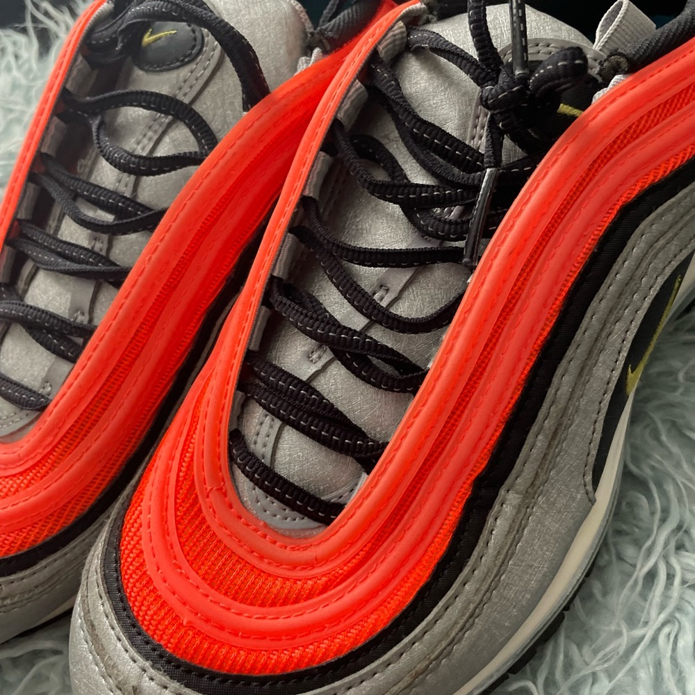 Nike air max size 6